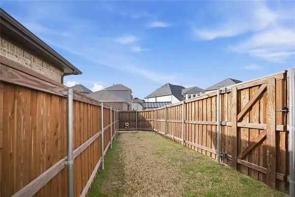 $3,800 | 1621 Rose Willow Way, Arlington, TX 76005