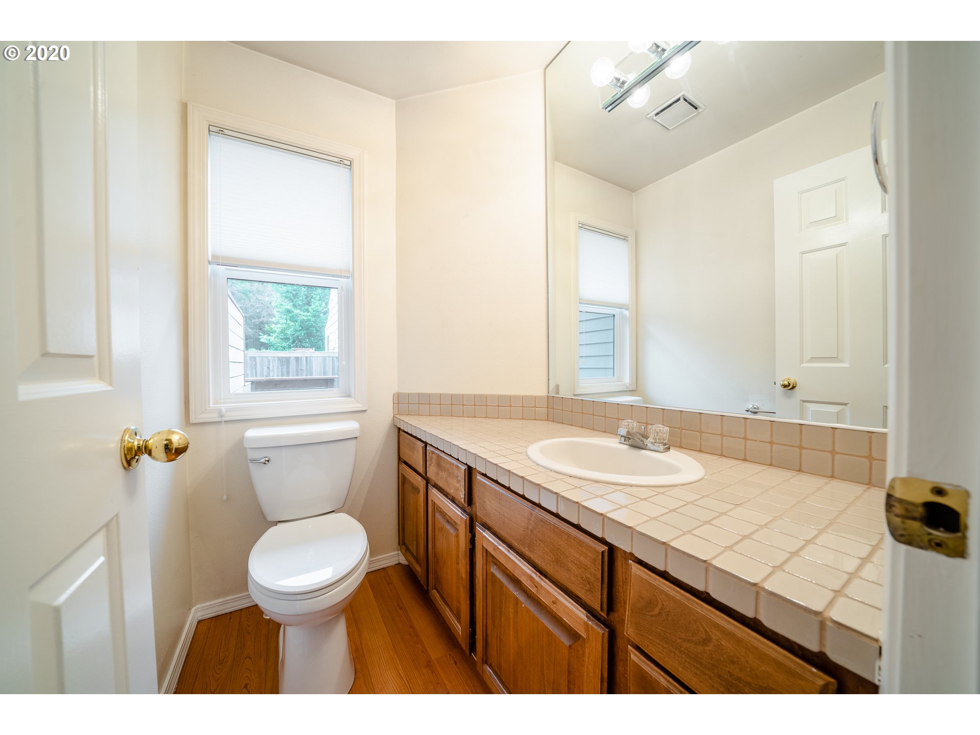 5211 Southwest View Point Terrace Portland, OR 97239 - Photo 14 of 32
