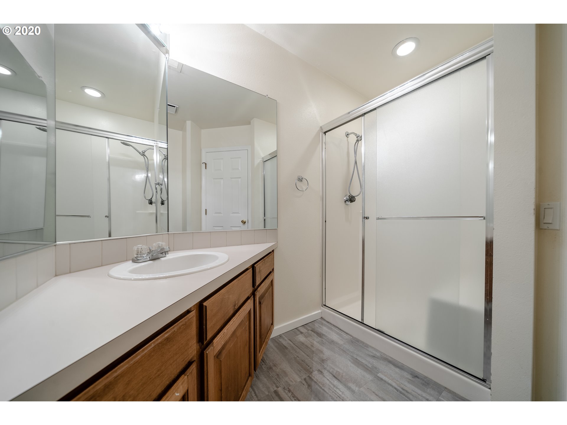 5211 Southwest View Point Terrace Portland, OR 97239 - Photo 25 of 32