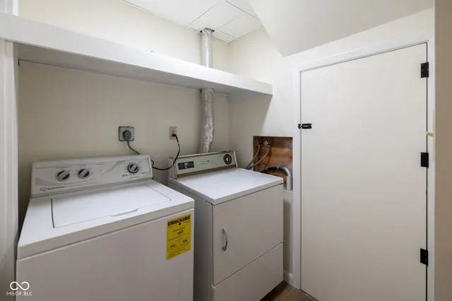 $585,000 | 1000 West Williams Road, Bloomington, IN 47404