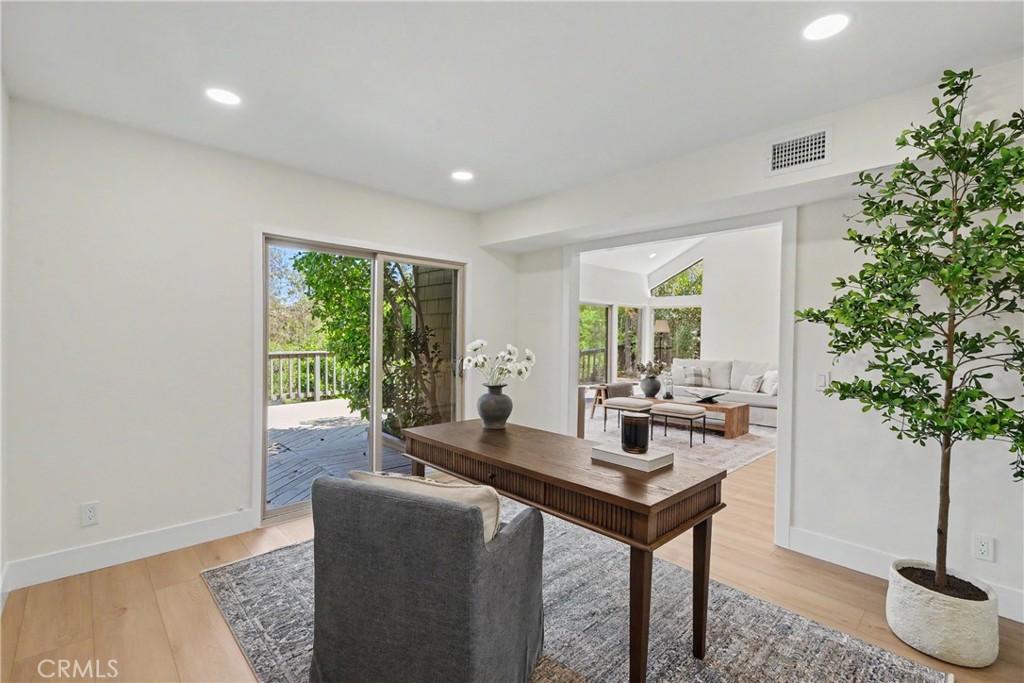 6 Canyon Ridge Irvine, CA 92603 - Photo 18 of 35 Gallery Image 18