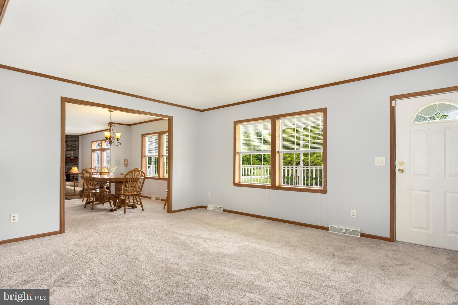 836 Murphy Road Centreville, MD 21617 - Photo 15 of 39 Living room