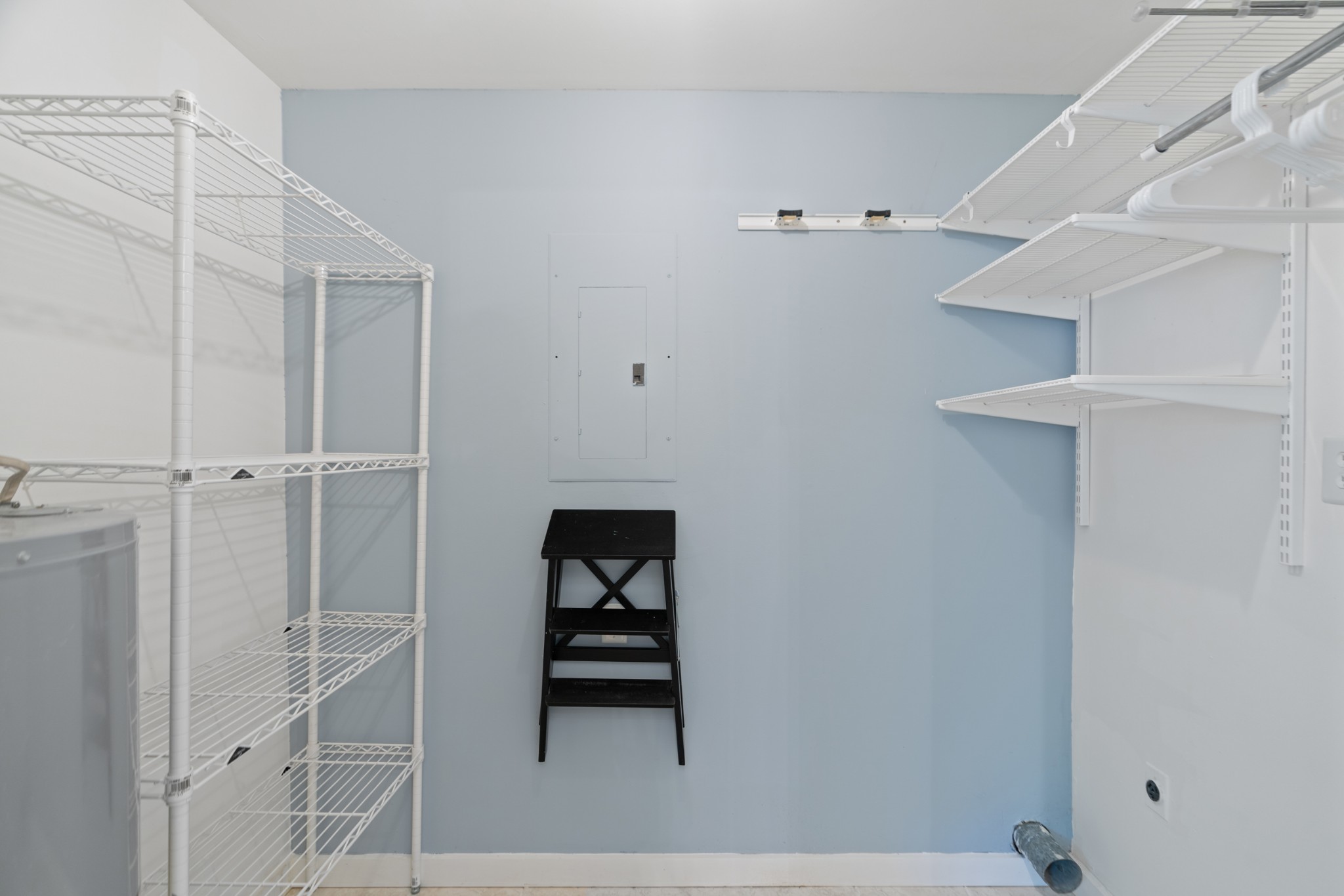 1327 Hugh Hunter Road Oak Grove, KY 42262 - Photo 20 of 36 a view of walk in closet