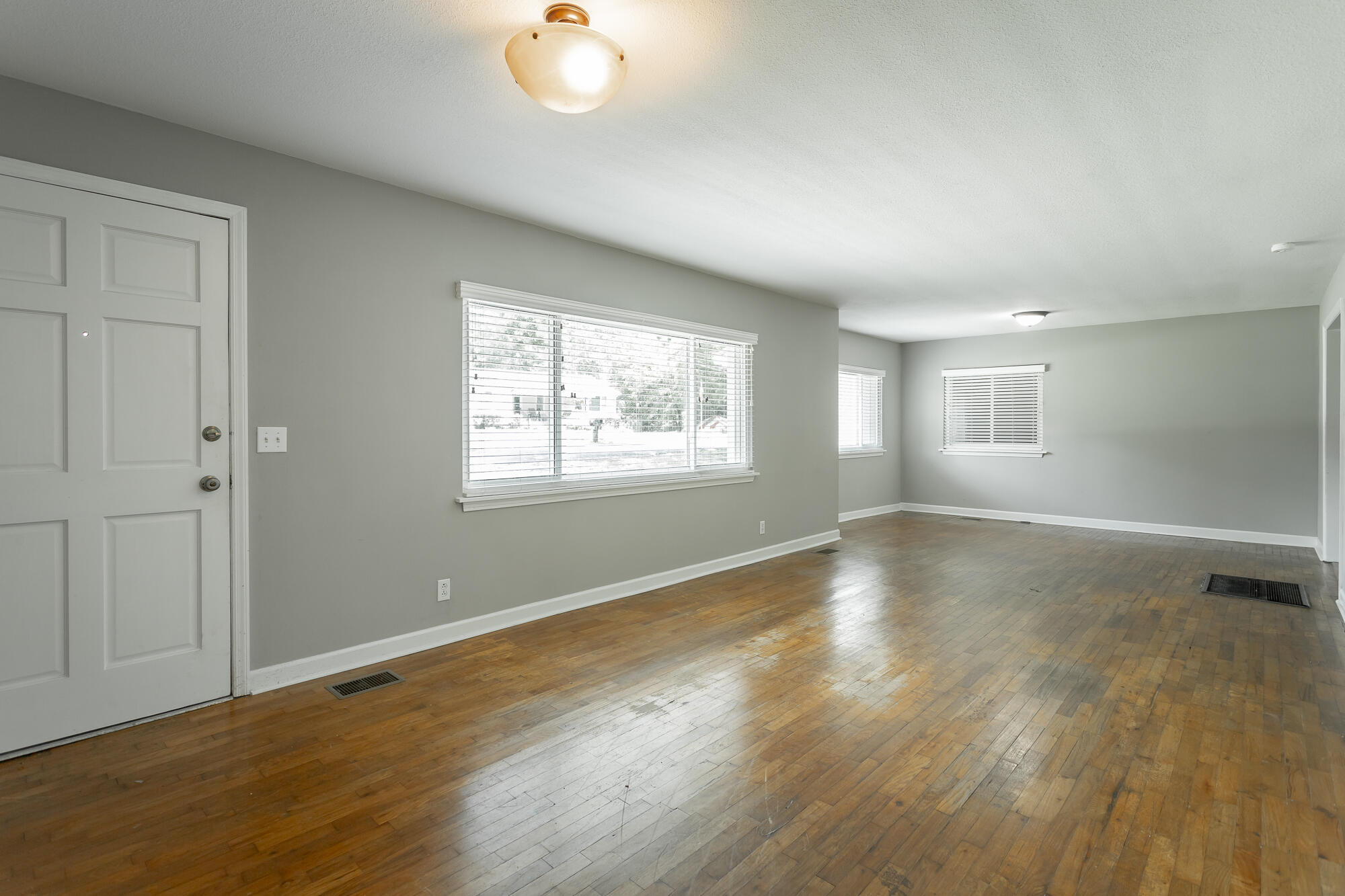 6029 Mill Road Hixson, TN 37343 - Photo 3 of 23 Great Room