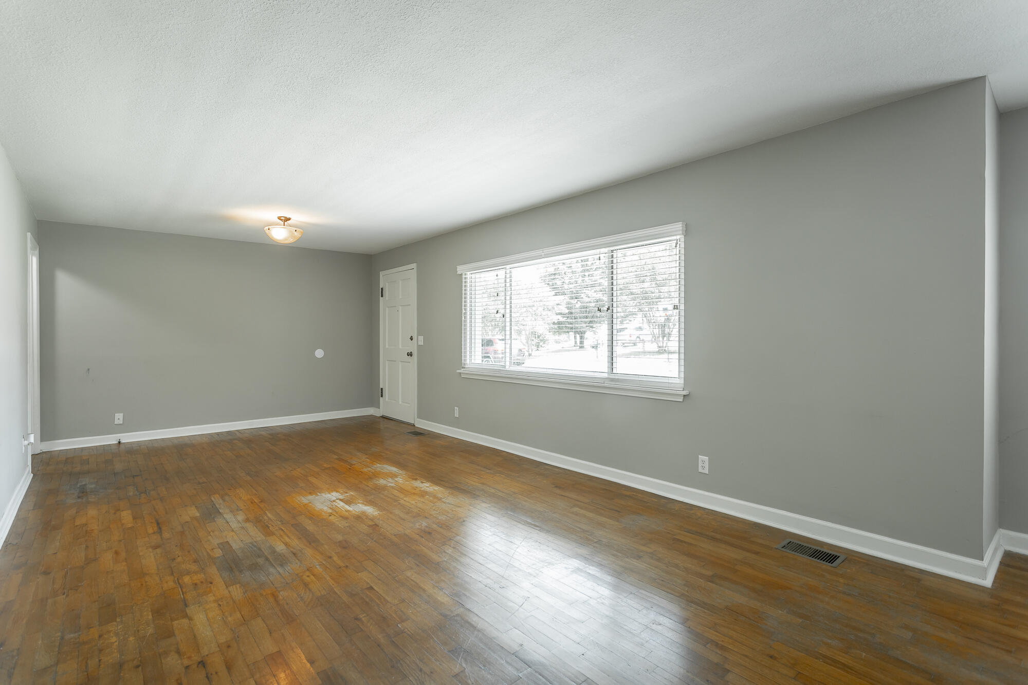 6029 Mill Road Hixson, TN 37343 - Photo 4 of 23 Great Room