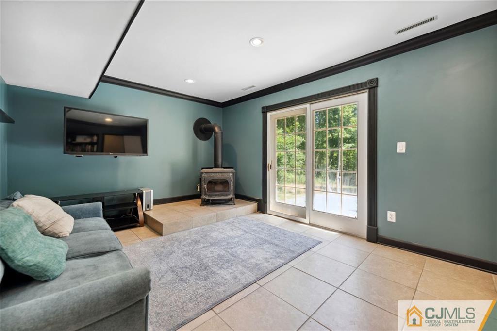 211 Mooney Road Flanders, NJ 07836 - Photo 17 of 28 Gallery Image 17