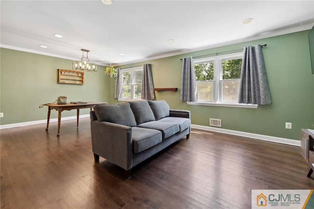 211 Mooney Road Flanders, NJ 07836 - Photo 6 of 28 Gallery Image 6