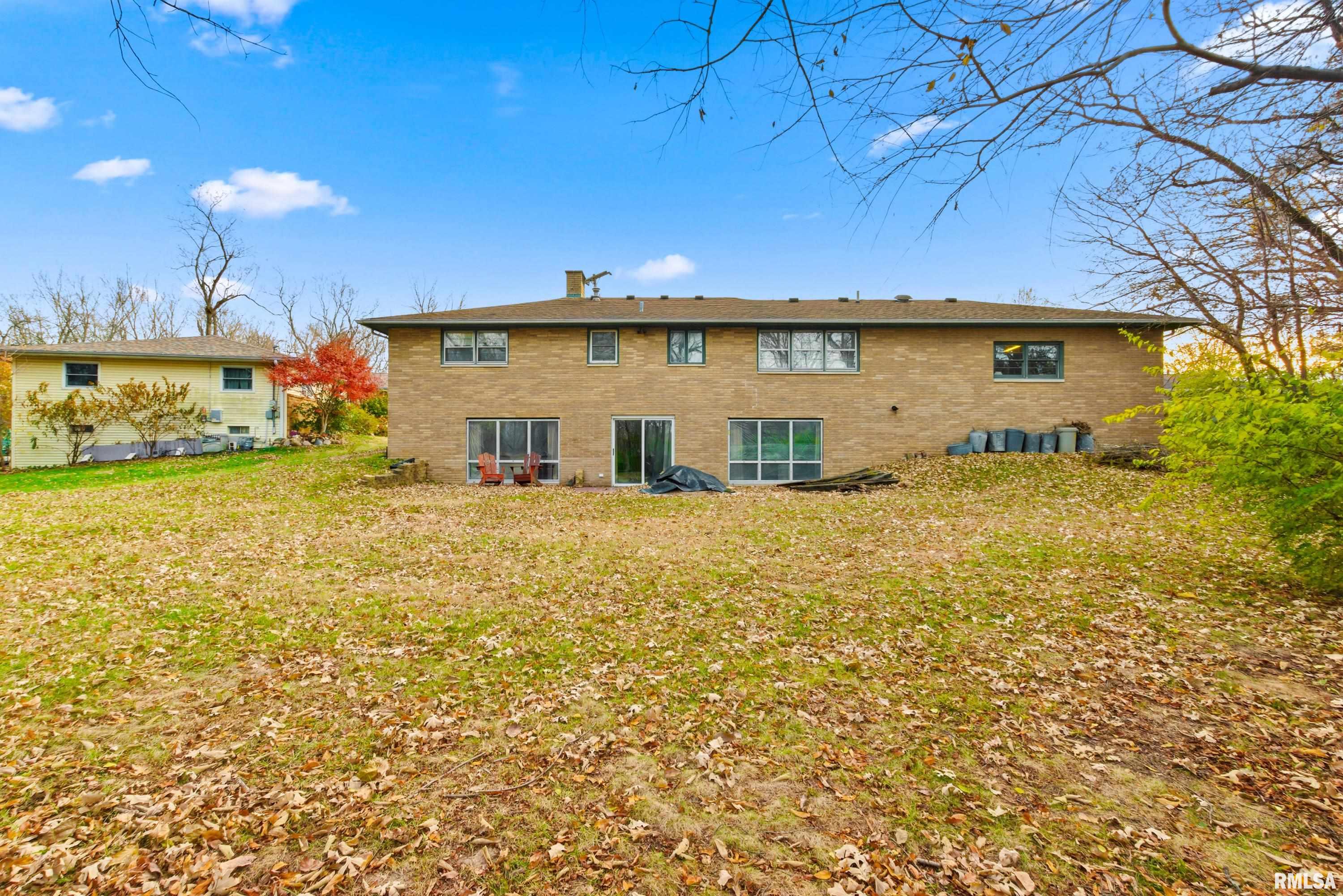 107 Inverness Drive Pekin, IL 61554 - Photo 7 of 29