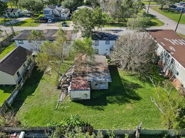 $899,000 | 2312-2315 Avenue B, Dickinson, TX 77539