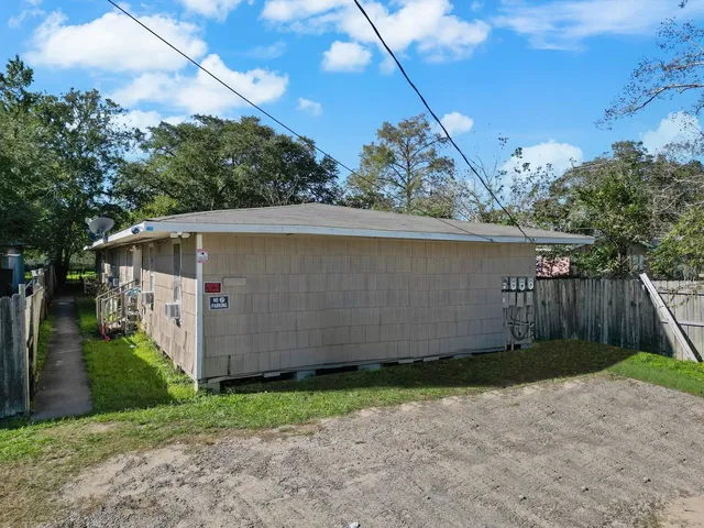 $899,000 | 2312-2315 Avenue B, Dickinson, TX 77539