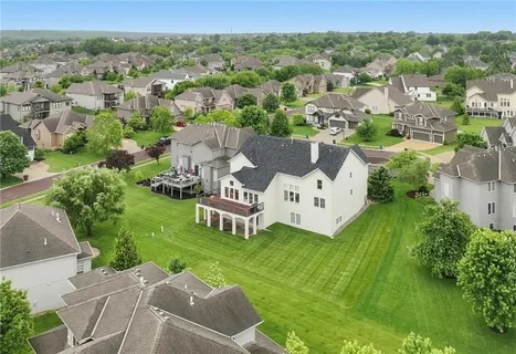 $795,000 | 15505 Canterbury Street, Overland Park, KS 66224