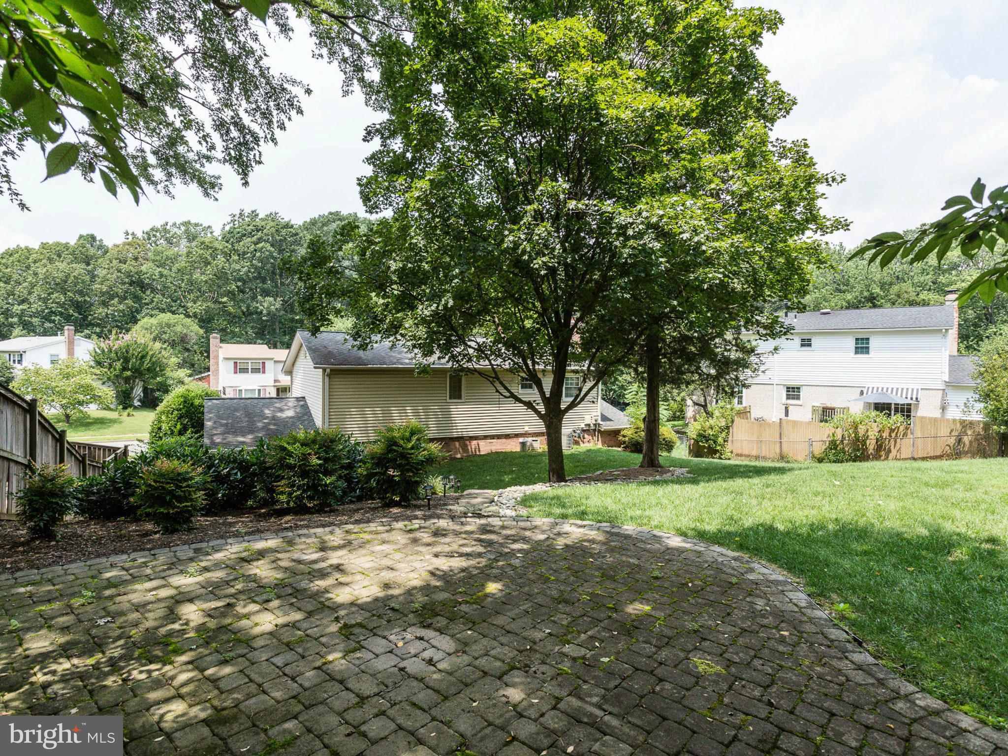 6823 Spur Road Springfield, VA 22152 - Photo 29 of 30 Exterior (Rear)