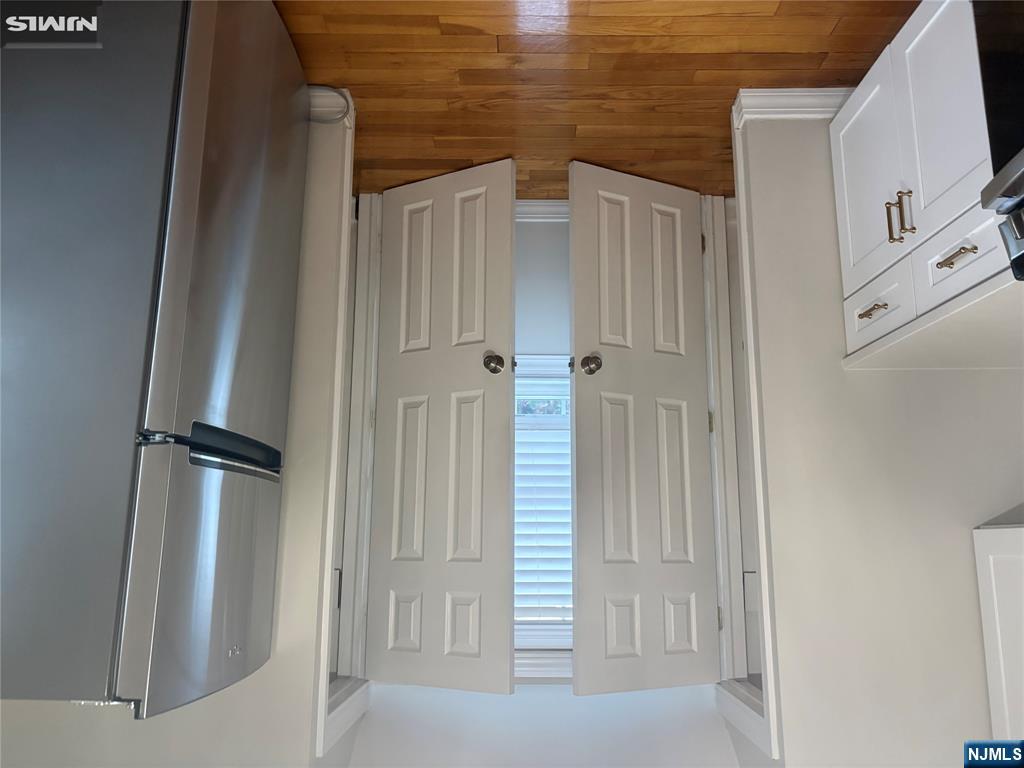 80 Carlton Avenue East Rutherford, NJ 07073 - Photo 10 of 23