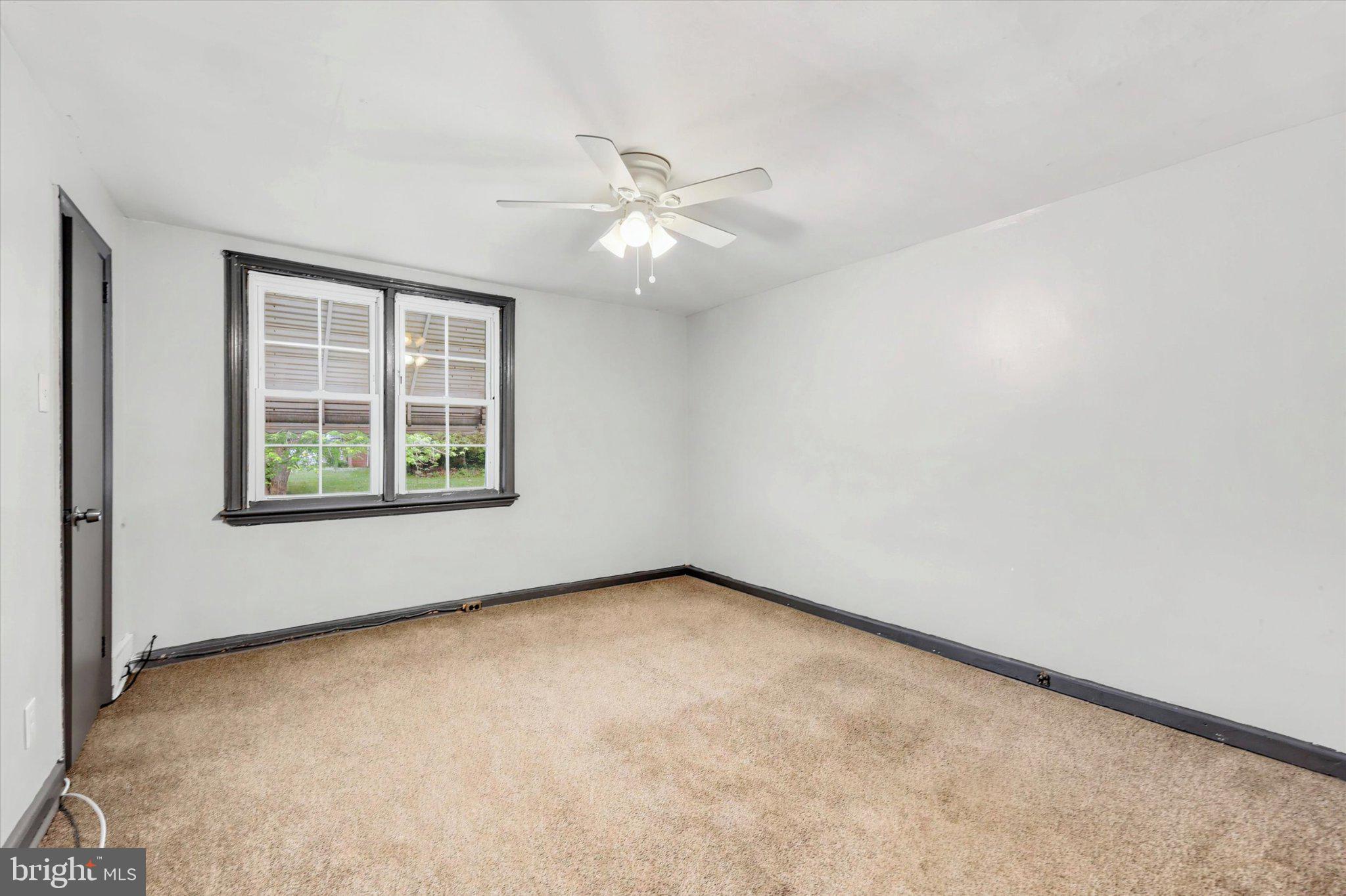 19 West 21st Street Chester, PA 19013 - Photo 9 of 15