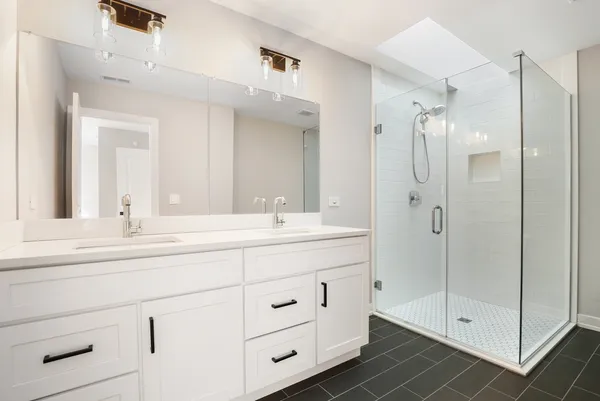 $489,900 | 9430 Churchill Drive, Hickory Hills, IL 60457