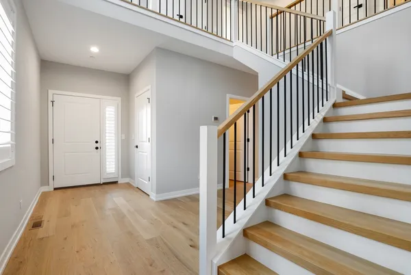 $489,900 | 9430 Churchill Drive, Hickory Hills, IL 60457