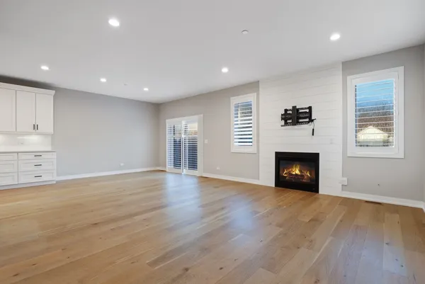 $489,900 | 9430 Churchill Drive, Hickory Hills, IL 60457