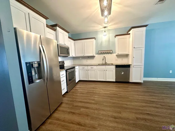 $1,350 | 10664 Florida Boulevard, Unit 8B, Walker, LA 70785