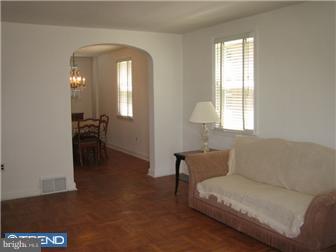 547 Michell Street Ridley Park, PA 19078 - Photo 5 of 10 Living Room