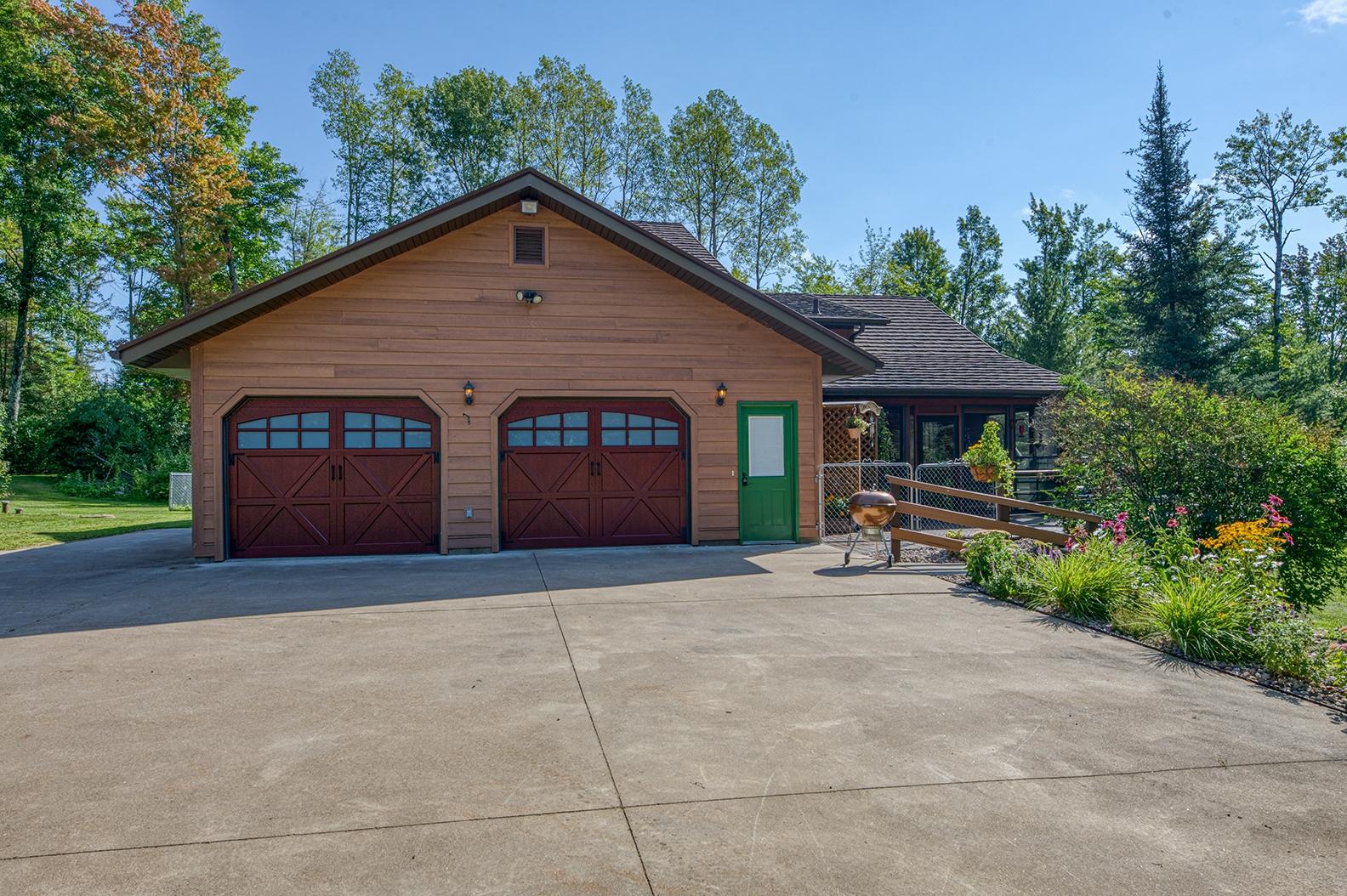 N10500 Jones Road Tomahawk, WI 54487 - Photo 4 of 49 Gallery Image 4
