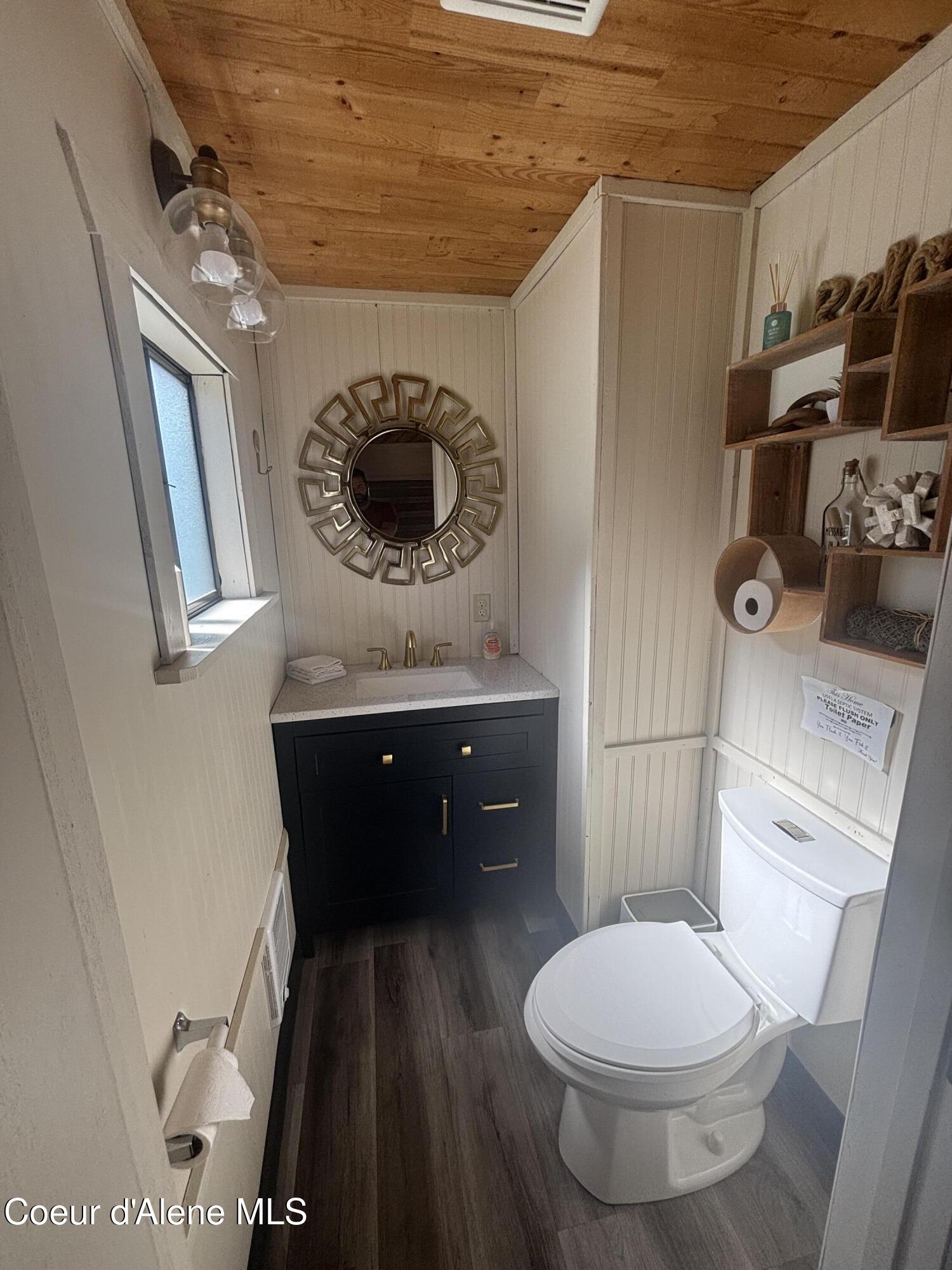 34179 Scenic Bay Road, Unit 7 Bayview, ID 83803 - Photo 10 of 19 IMG_2212