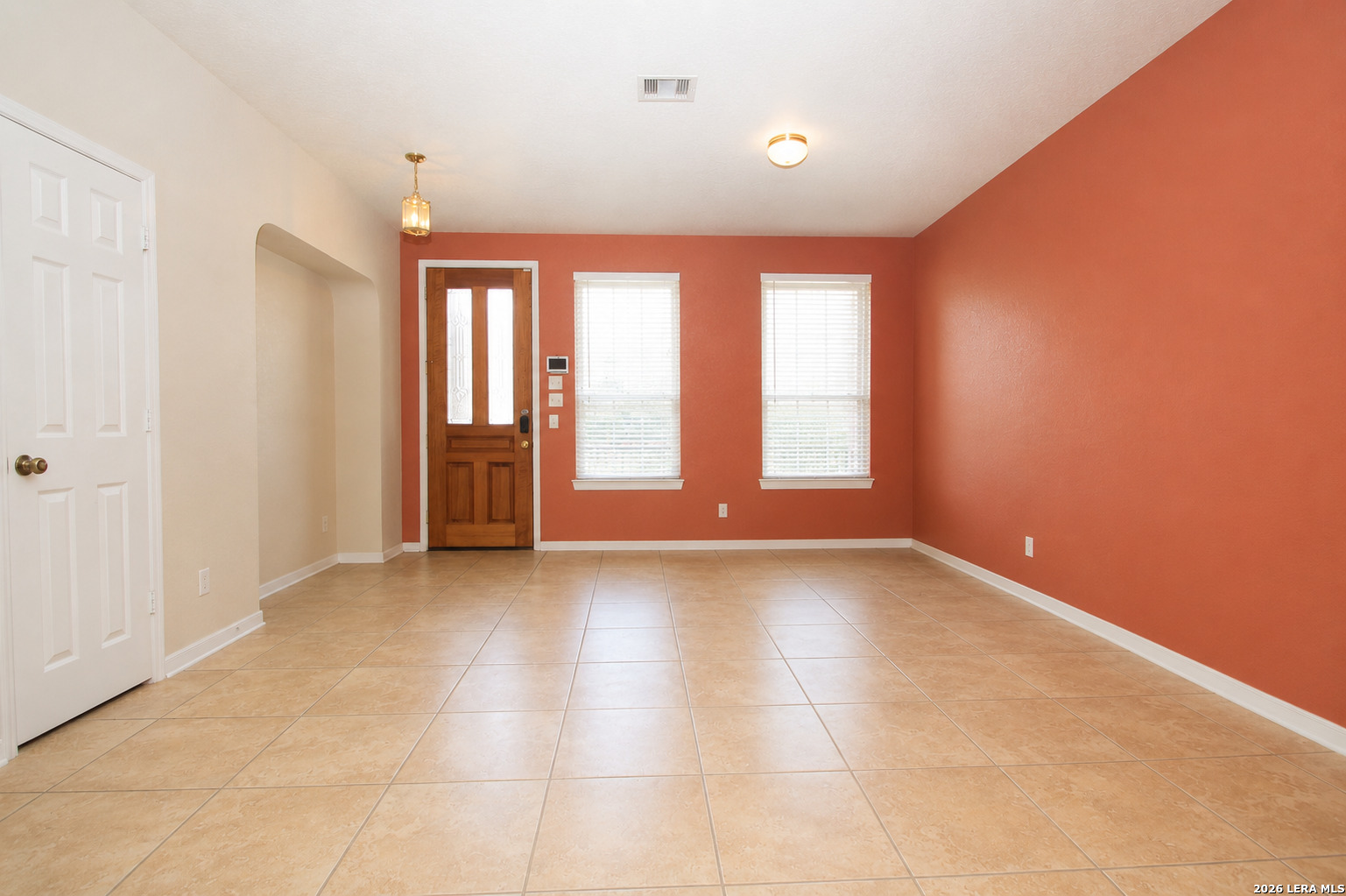 145 Springtree Gate Cibolo, TX 78108 - Photo 5 of 21