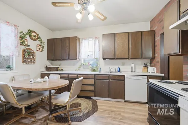 $389,000 | 307 Cleveland Street, Asotin, WA 99402
