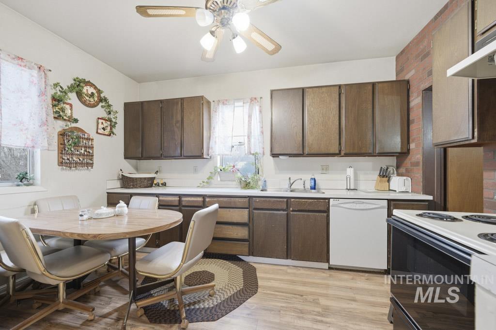 307 Cleveland Street Asotin, WA 99402 - Photo 8 of 34