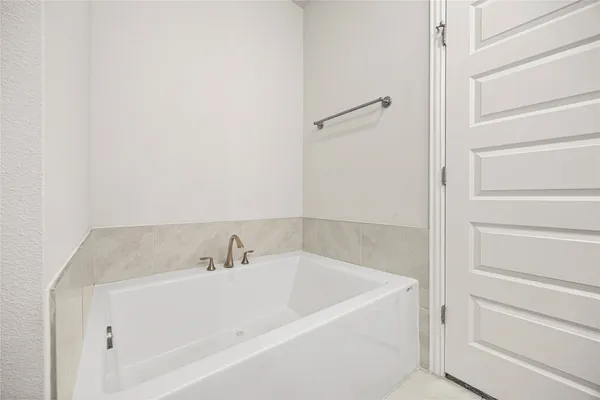 $2,600 | 400 Camino Bay Drive, Katy, TX 77493