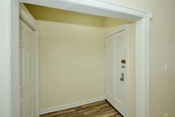 $1,675 | 1355 West Touhy Avenue, Unit 2N, Chicago, IL 60626