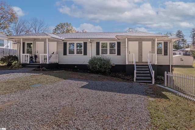 $1,250 | 107 Autumn Lane, Easley, SC 29642