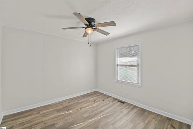 $1,250 | 107 Autumn Lane, Easley, SC 29642