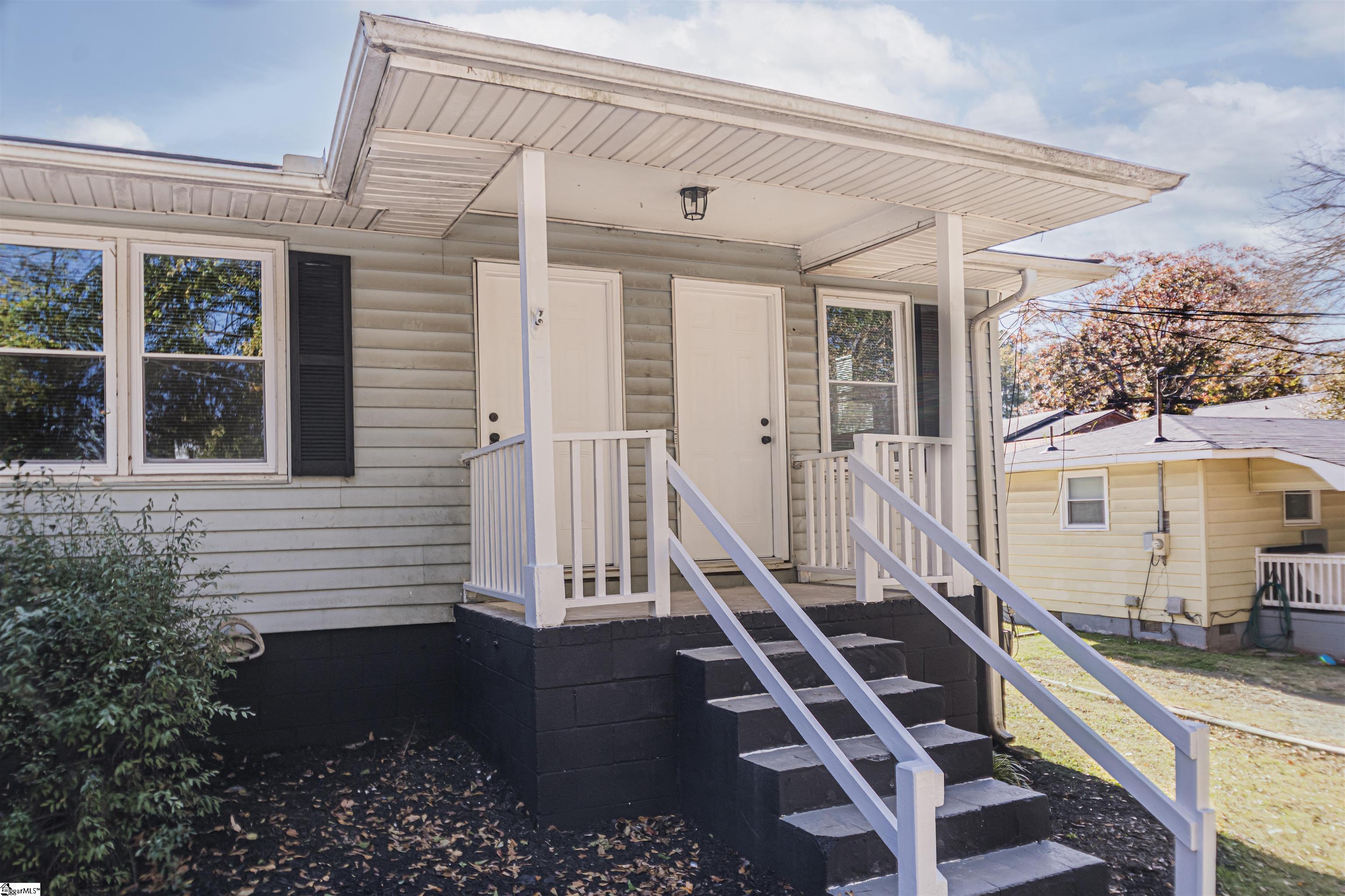 107 Autumn Lane Easley, SC 29642 - Photo 6 of 20