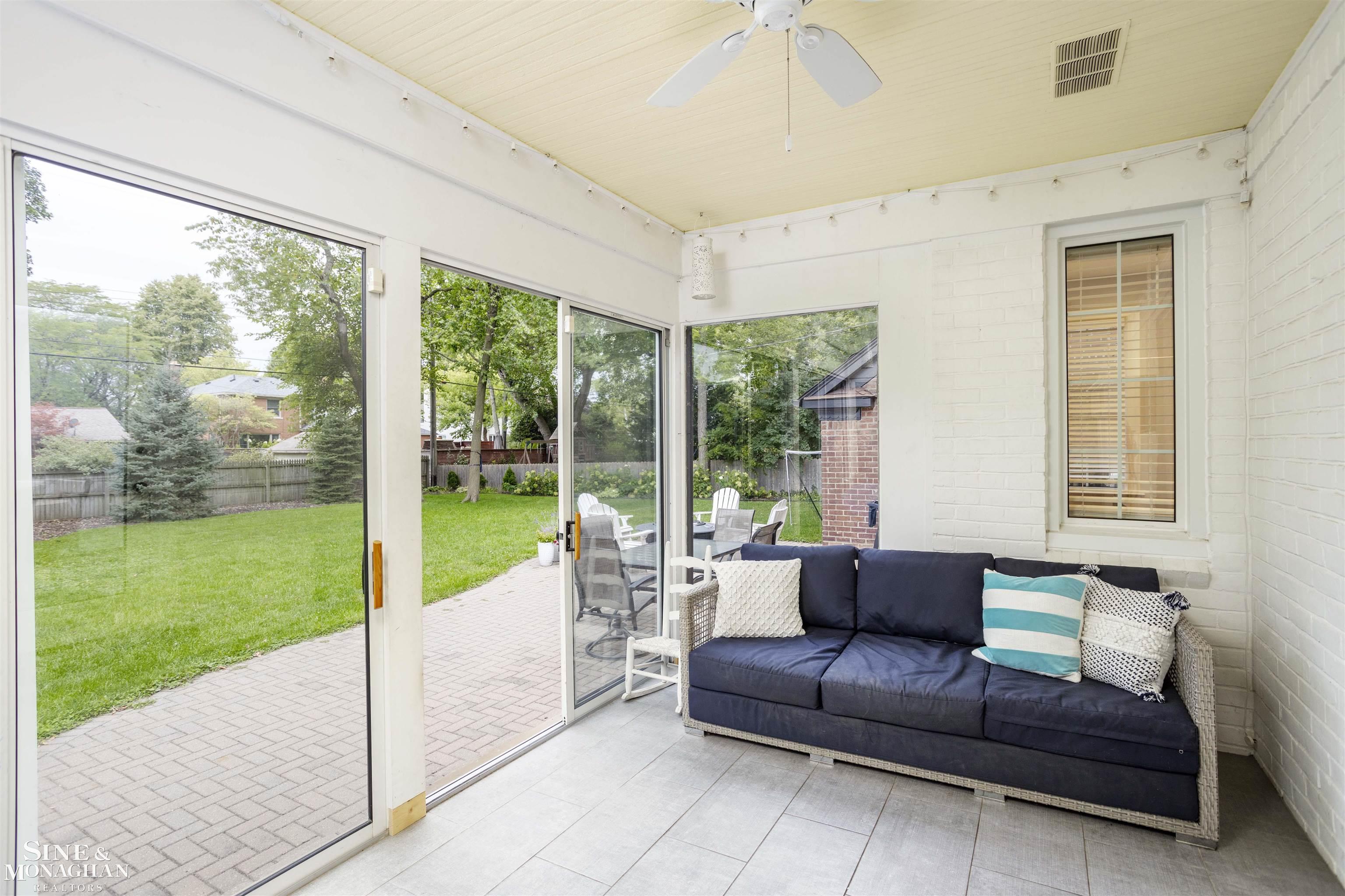 953 Trombley Road Grosse Pointe, MI 48230 - Photo 17 of 52 50120337-16.JPG