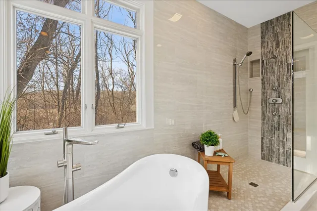 $750,000 | 4017 Niblick Court, Crystal Lake, IL 60012