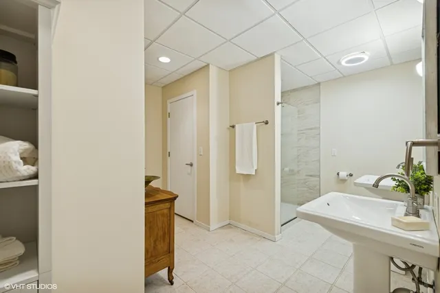 $750,000 | 4017 Niblick Court, Crystal Lake, IL 60012