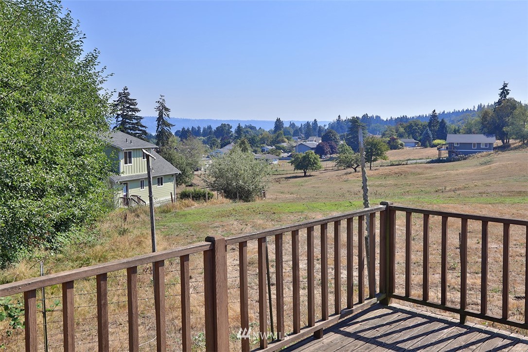 4726 Deer Lake Road Clinton, WA 98236 - Photo 18 of 23 Gallery Image 18