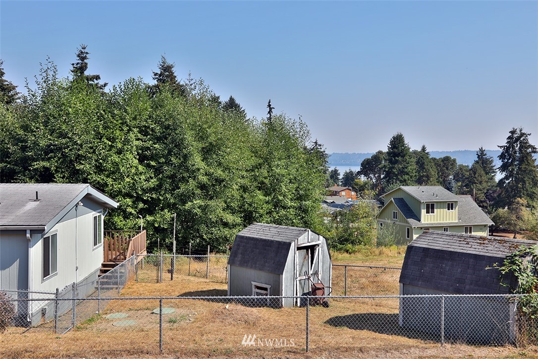4726 Deer Lake Road Clinton, WA 98236 - Photo 22 of 23 Gallery Image 22