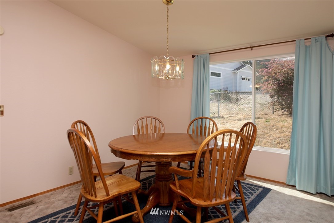 4726 Deer Lake Road Clinton, WA 98236 - Photo 6 of 23 Gallery Image 6