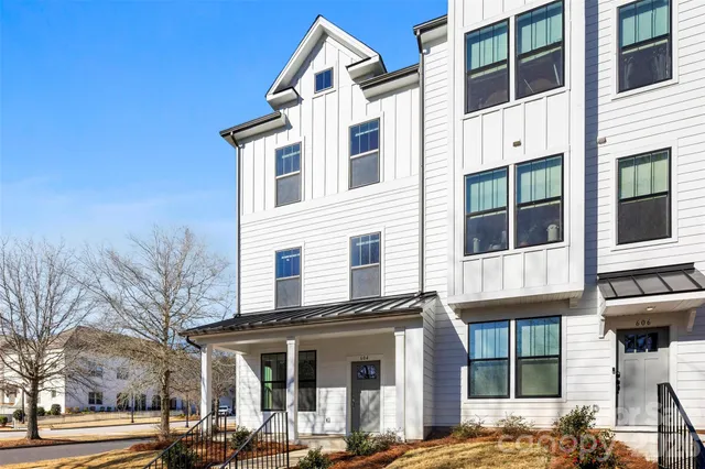 $499,000 | 604 District Court, Fort Mill, SC 29708