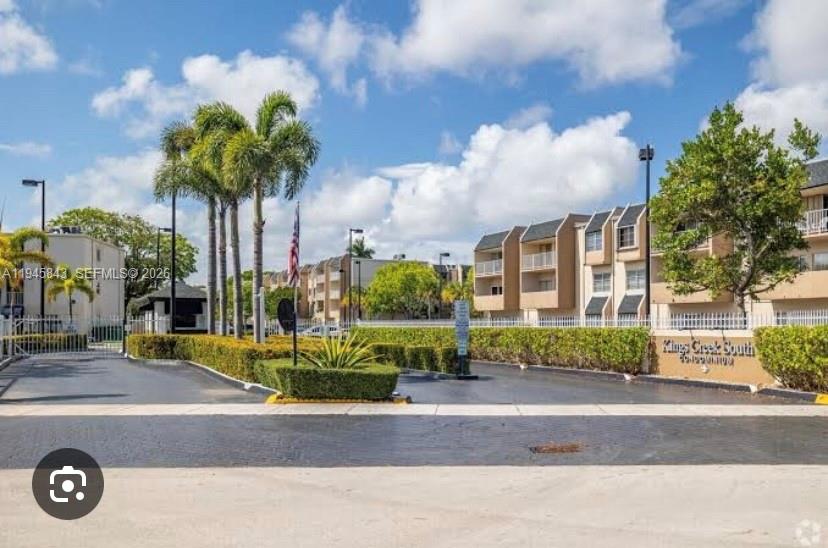 7743 Southwest 86th Street, Unit D129 Miami, FL 33143 - Photo 13 of 17