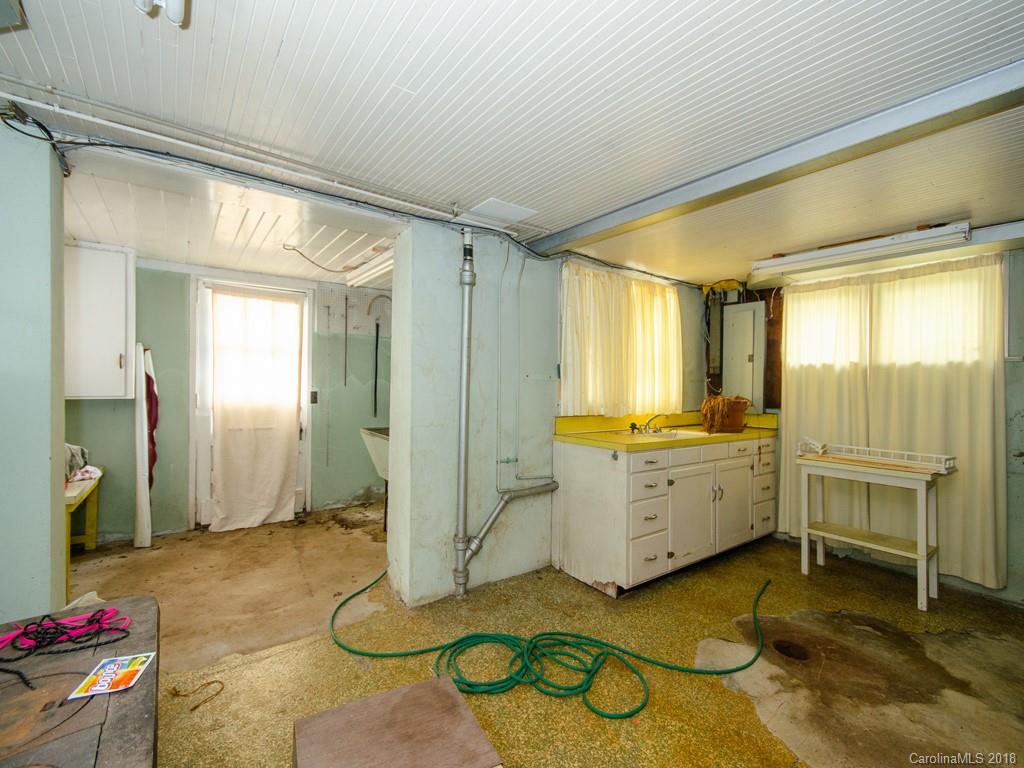151 Hookers Gap Road Candler, NC 28715 - Photo 14 of 24 Gallery Image 14
