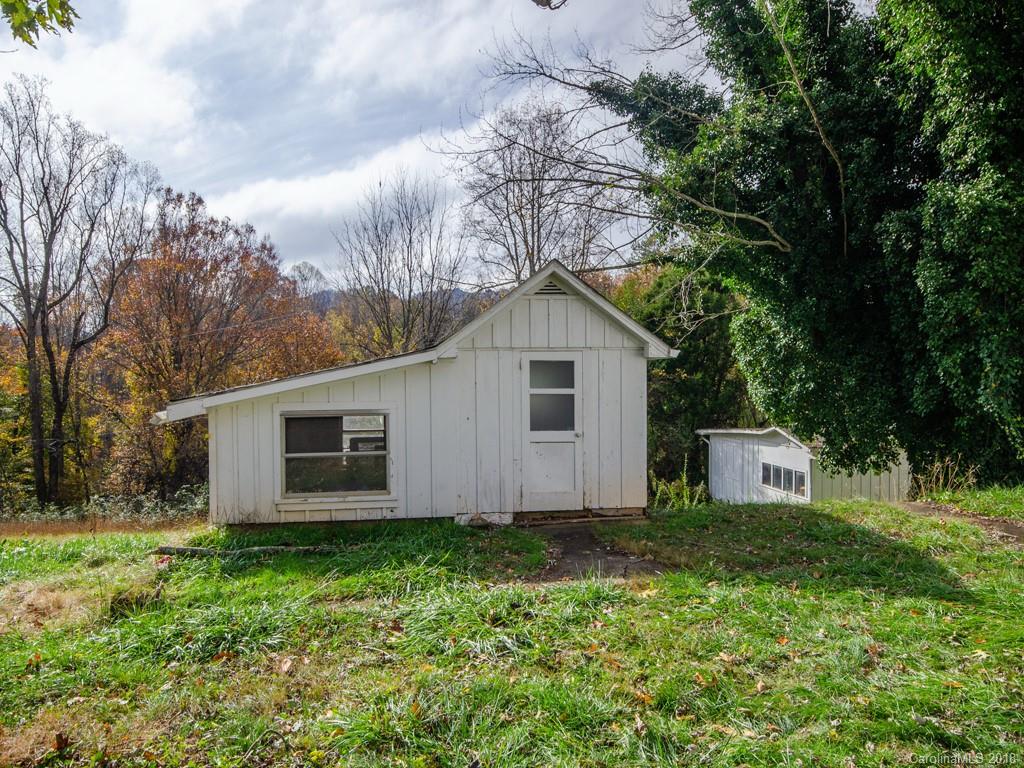 151 Hookers Gap Road Candler, NC 28715 - Photo 19 of 24 Gallery Image 19