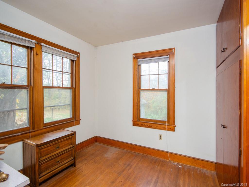 151 Hookers Gap Road Candler, NC 28715 - Photo 8 of 24 Gallery Image 8