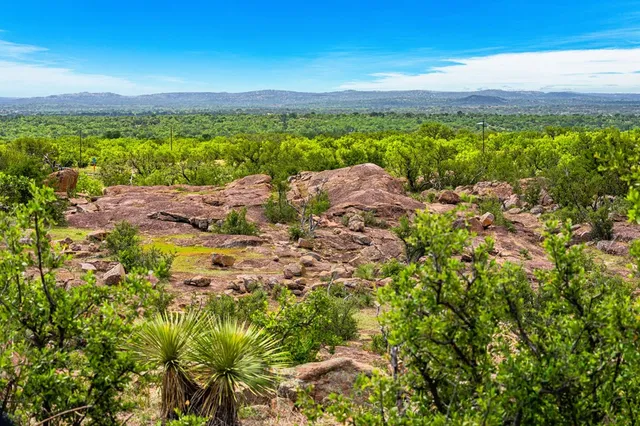 $1,100,000 | 8475 West W Highway, Llano, TX 78643