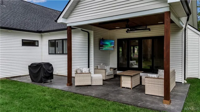 $850,000 | 809 Casey Road, Amherst, NY 14051