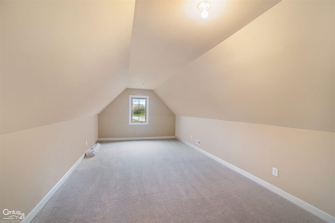 49533 Ishpeming Drive Chesterfield, MI 48047 - Photo 19 of 32