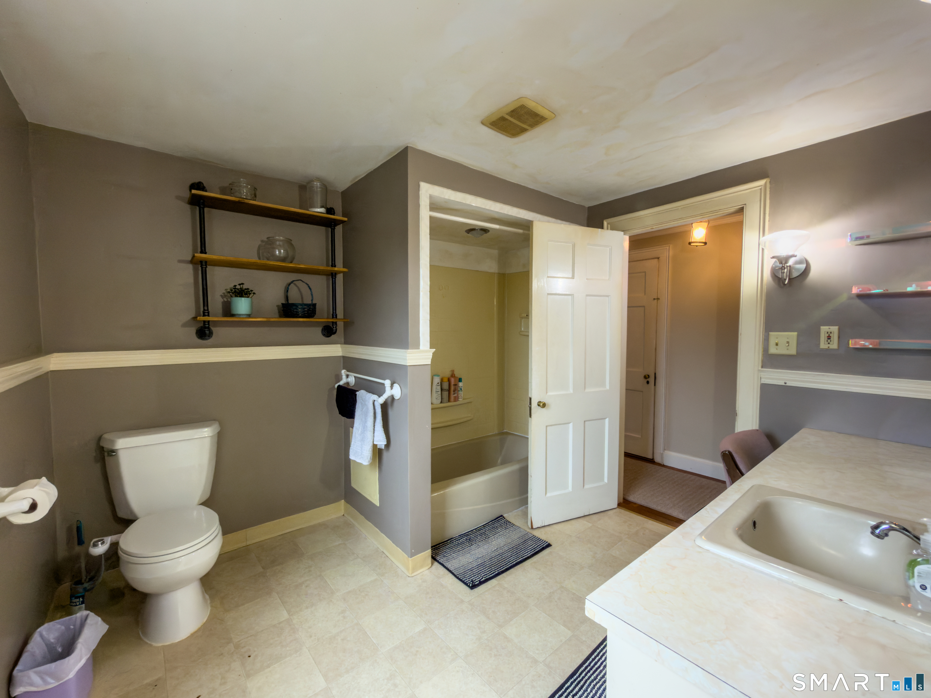 98 Maple Road Portland, CT 06480 - Photo 29 of 36 Gallery Image 29