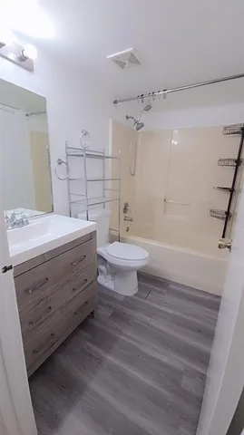 $2,200 | 3640 North 56th Avenue, Unit 412, Hollywood, FL 33021