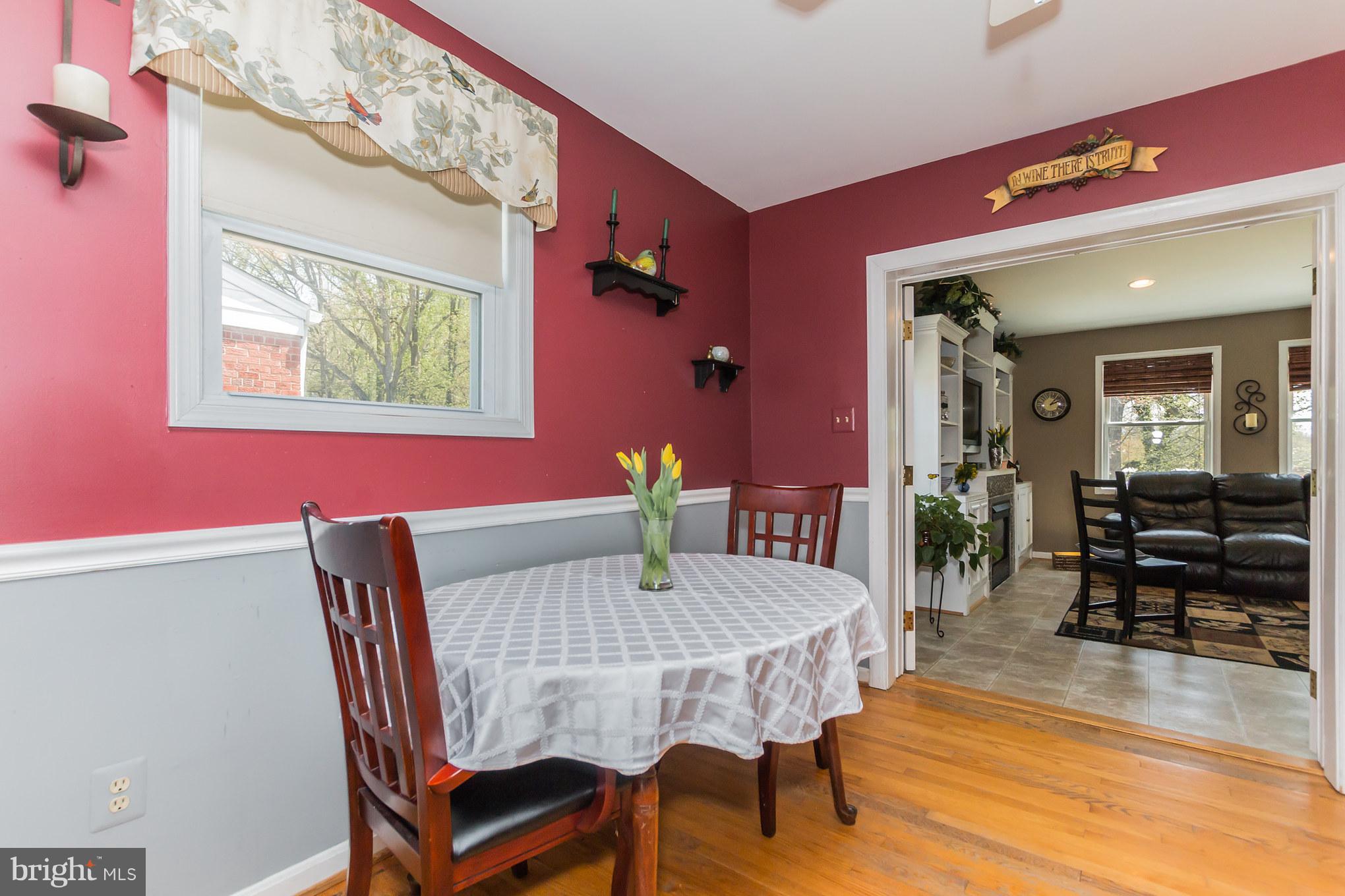 916 Snure Road Silver Spring, MD 20901 - Photo 4 of 30 Tablespace Kitchen